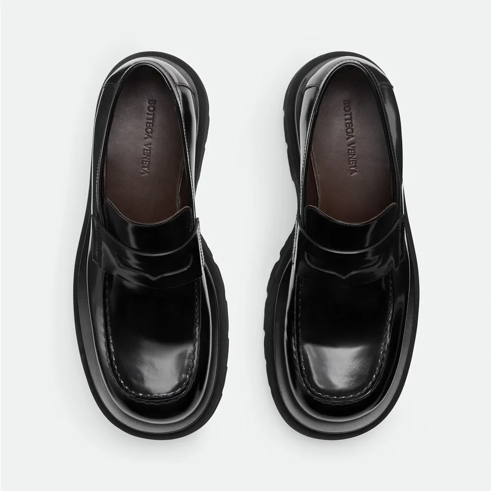 Bottega Veneta Glossy Black Loafers - Picture 2 of 11
